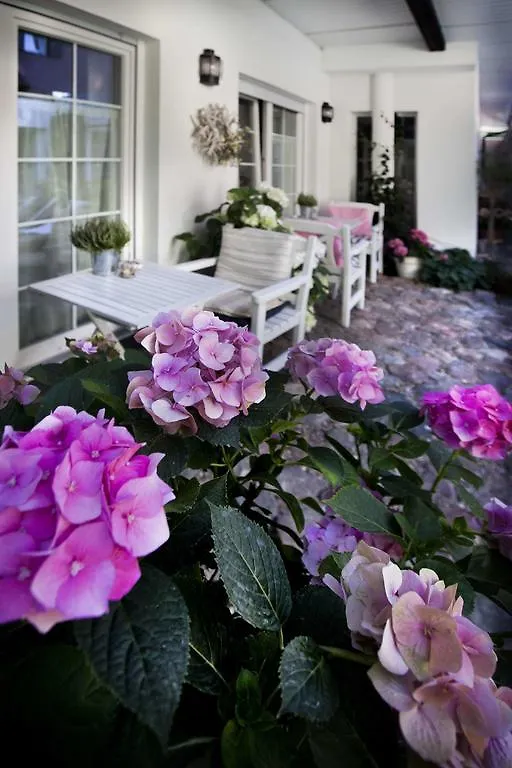 Fisher House Sopot 0*,